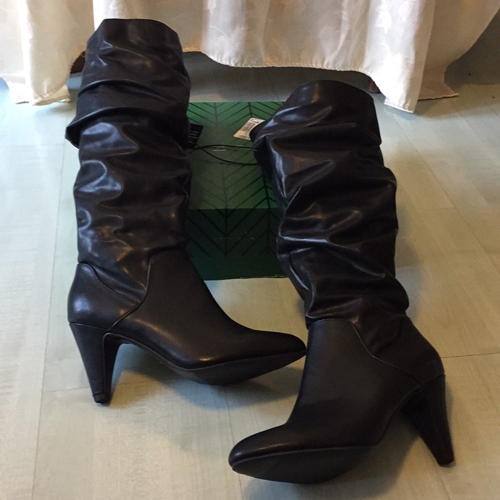 Black boots